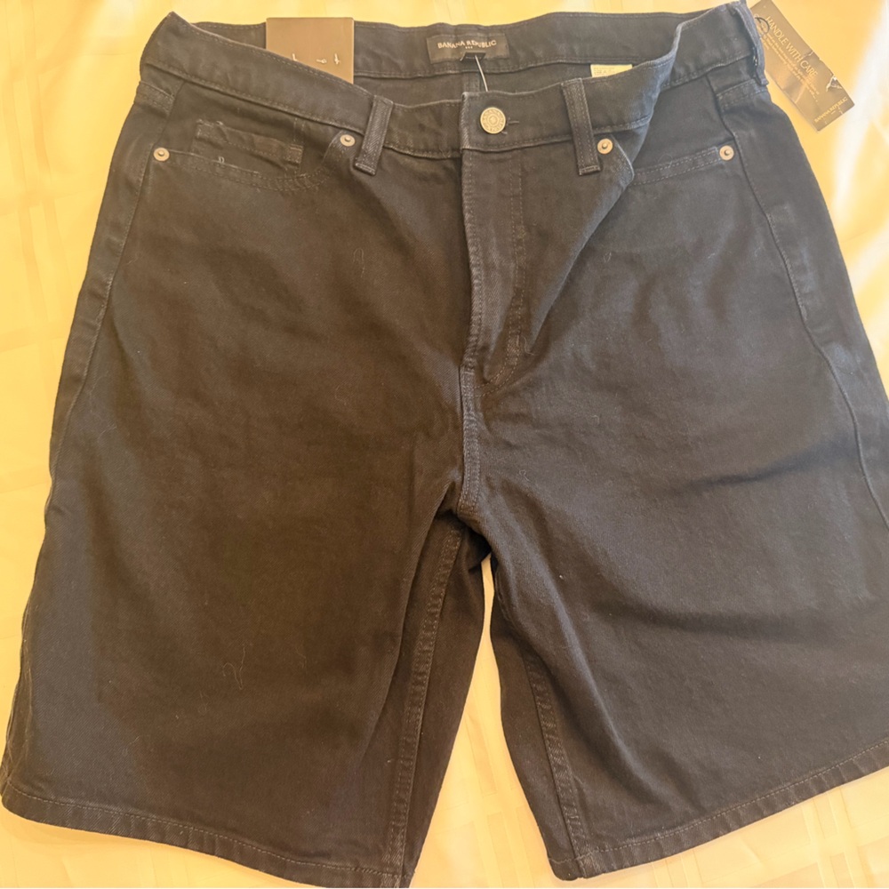 Banana Republic Black Women's Bermuda Shorts